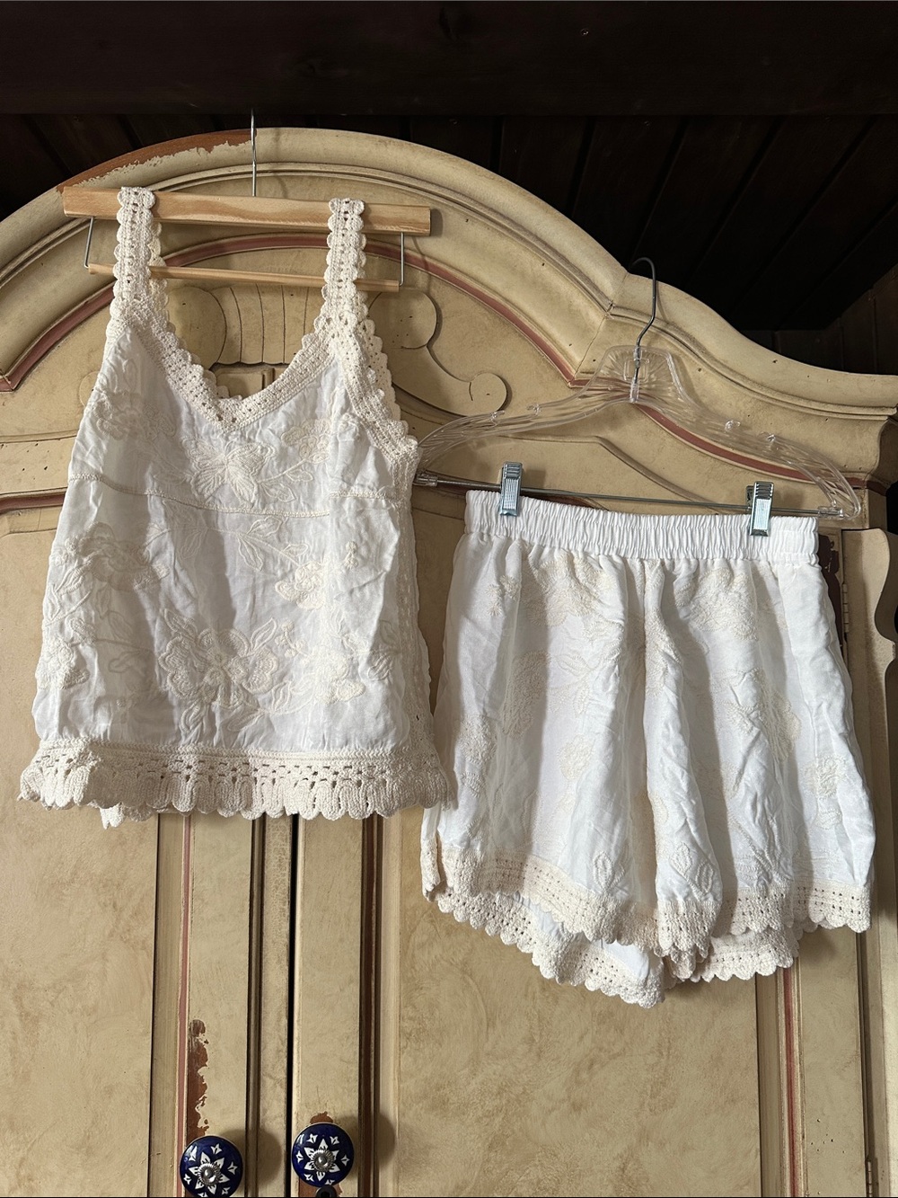 POL Flower Embroidered Crochet Trim Cami & Shorts Set one size
